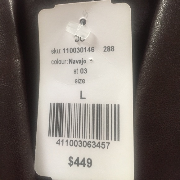 Beautiful Danier leather jacket large NWT - Picture 3 of 7